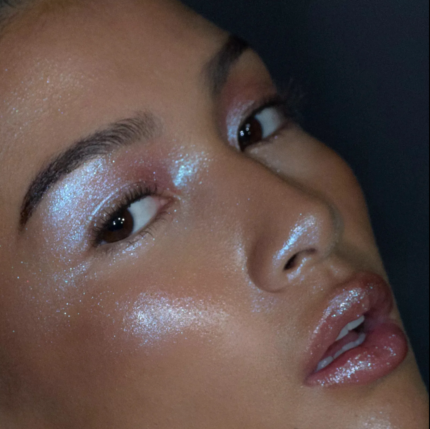 R.E.M. Beauty Sweet Dreams Eyeshadow Singlet Fembot (Pre-orden)