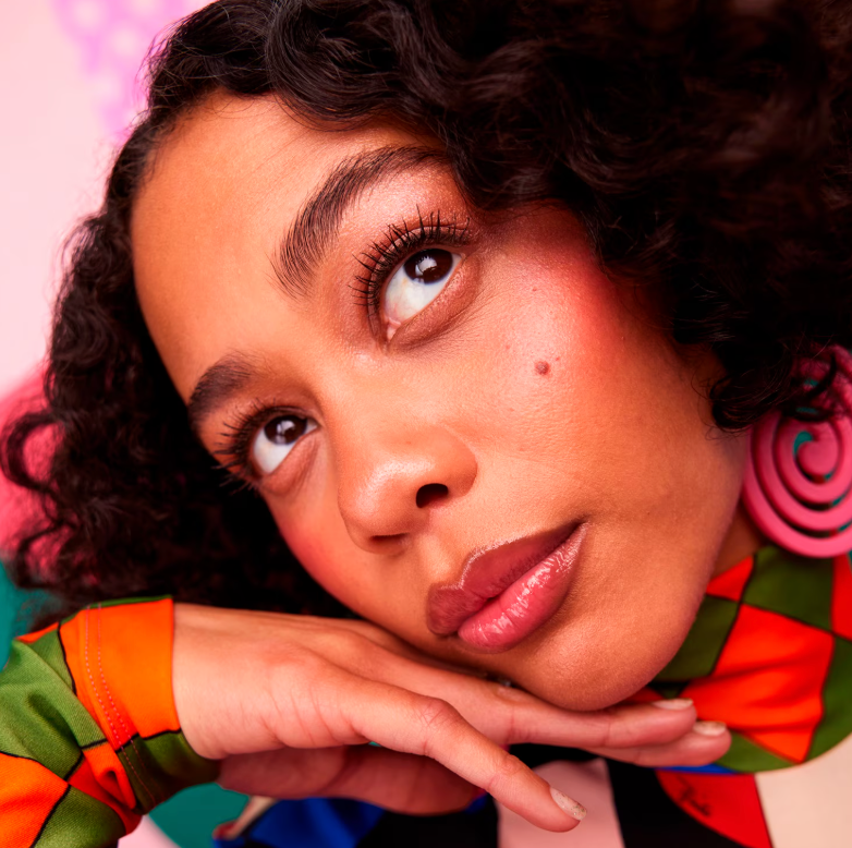 Benefit Holiday Advent Calendar Glam Cube (Pre-orden)